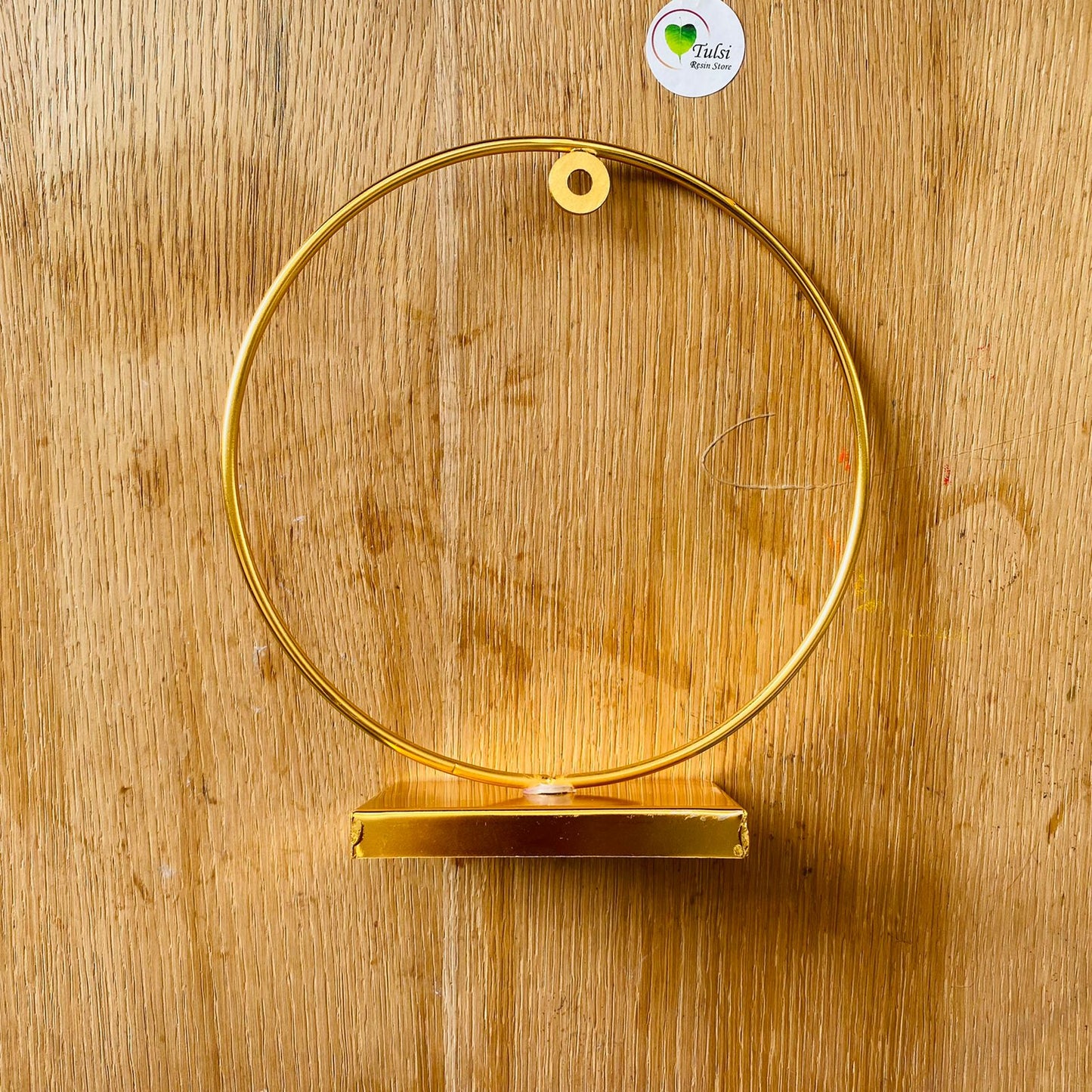 Metal Loop with Stand