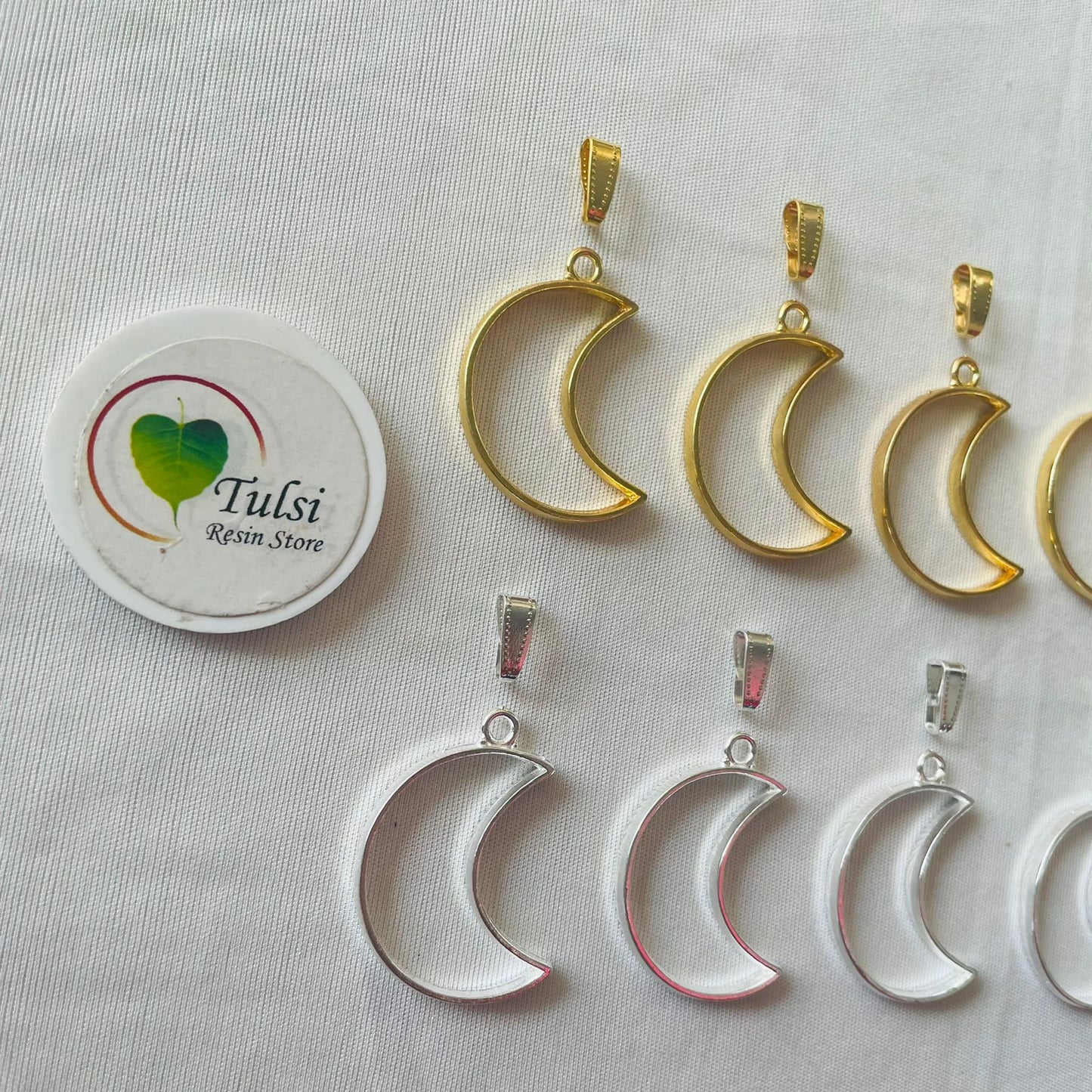 Moon Bazels With Clasp (5 Pc)