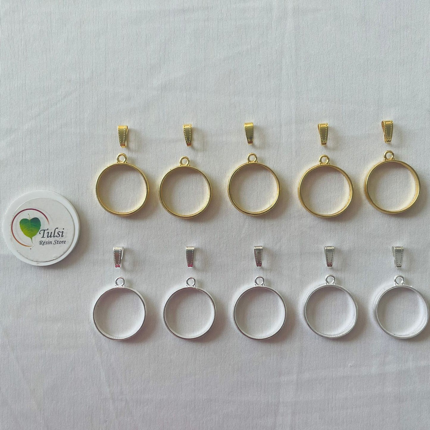 Round Bazels With Clasp (5 Pc)