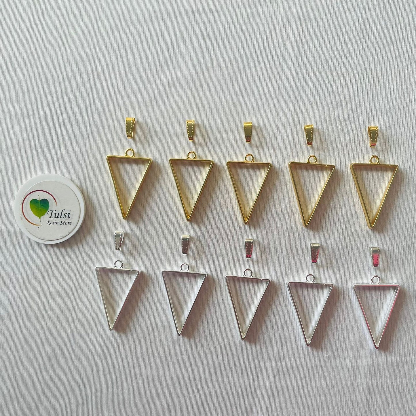 Triangle Bazels With Clasp (5 Pc)